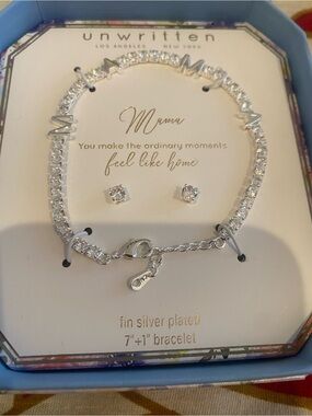 Unwritten Pastel Floral bracelet very pretty says Mom 🧑